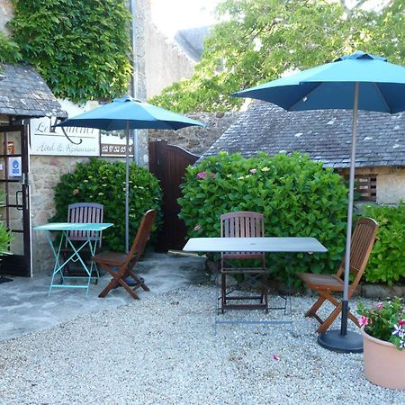 Logis Hotel Et Restaurant Auberge Le Ratelier Carnac Exterior photo