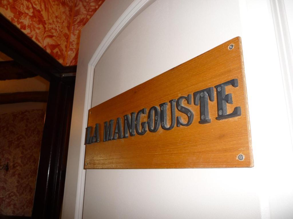Logis Hotel Et Restaurant Auberge Le Ratelier Carnac Room photo